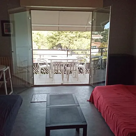 Beautiful Studio Of 33m2 Located In *
